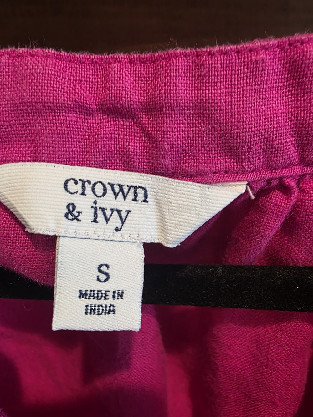 crown & ivy Hot Pink Crochet-Trim V-Neck Tank - Picture 4 of 6